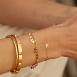 Golden star bracelet - KUCHI